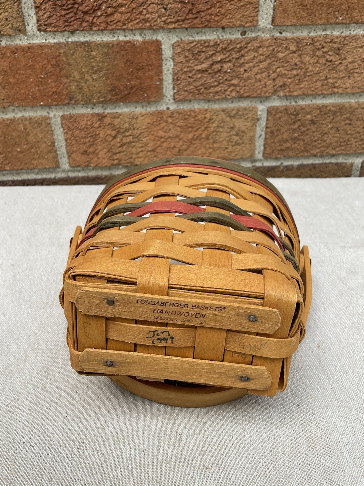 Longaberger 1999 Little Joy Christmas Basket ￼