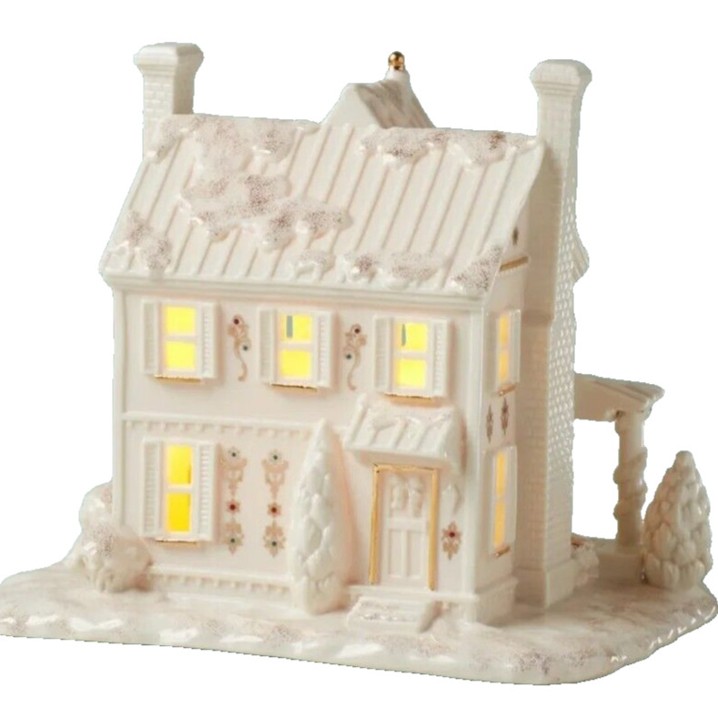Lenox Mistletoe Park Farmhouse Lighted Village Treasures Collectible 2023 New