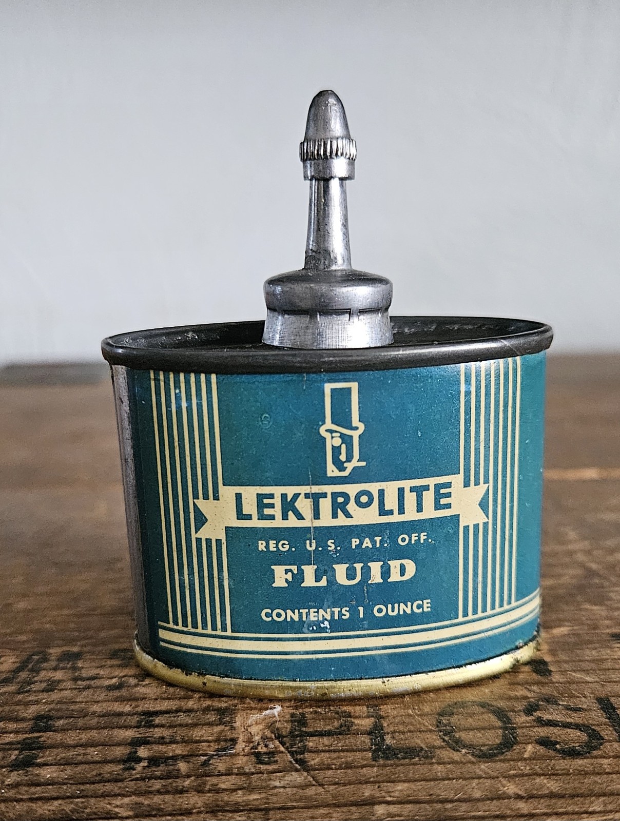 Vintage Lektrolite Lighter Fluid 1oz Tin Can Lead Top ~ Handy Oiler