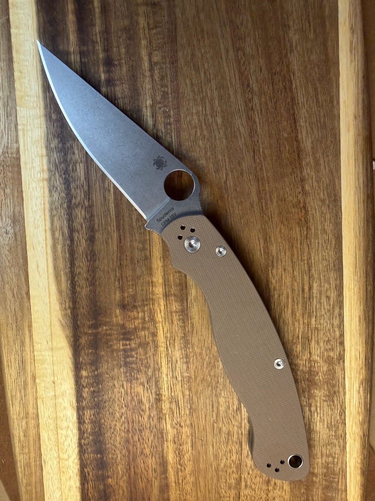 Spyderco Military 2 Sprint Run, 15V Plain Blade Brown G10, New Factory Second