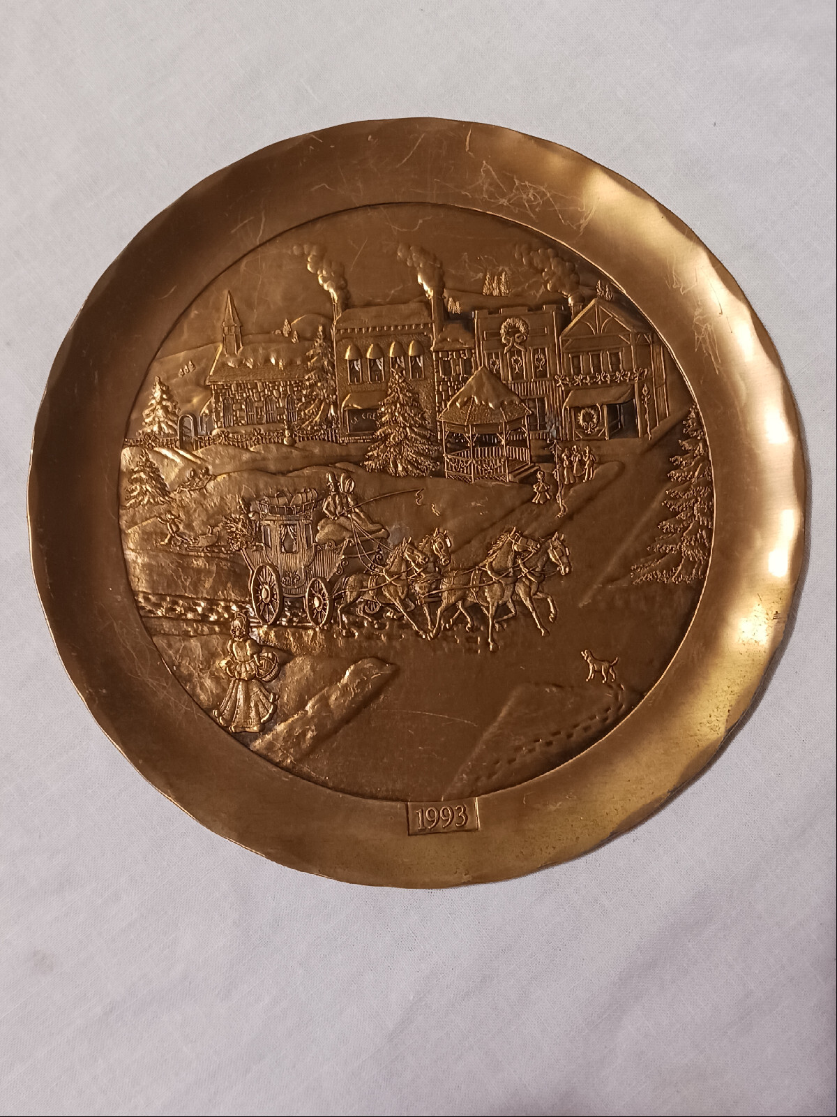 WENDELL AUGUST FORGE CHRISTMAS PLATE, 1993, BRONZE, 7.75 INCHES
