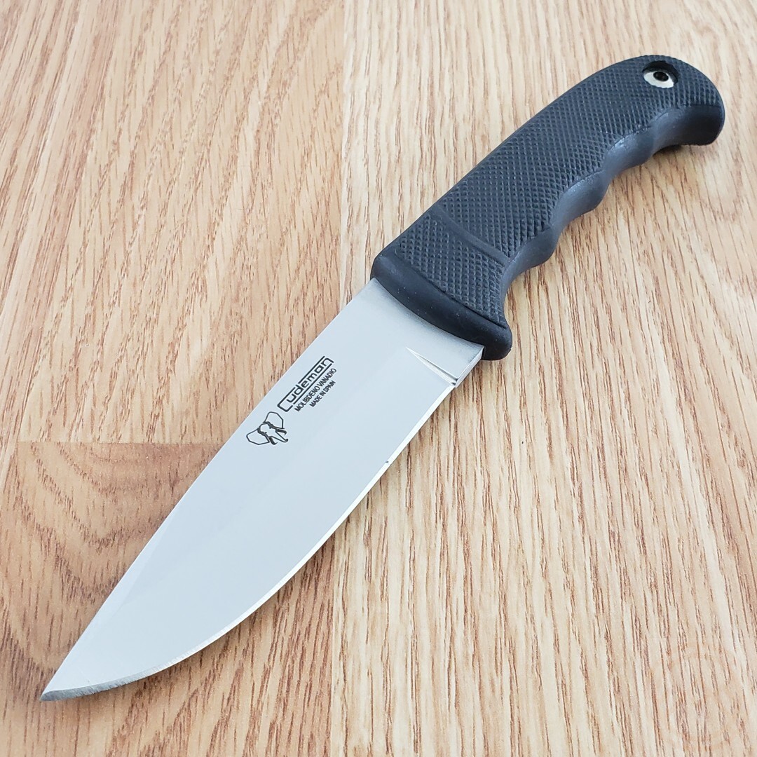 Cudeman Hunter Fixed Knife 4.25″ Vanadium Molybdenum Steel Blade Rubber Handle