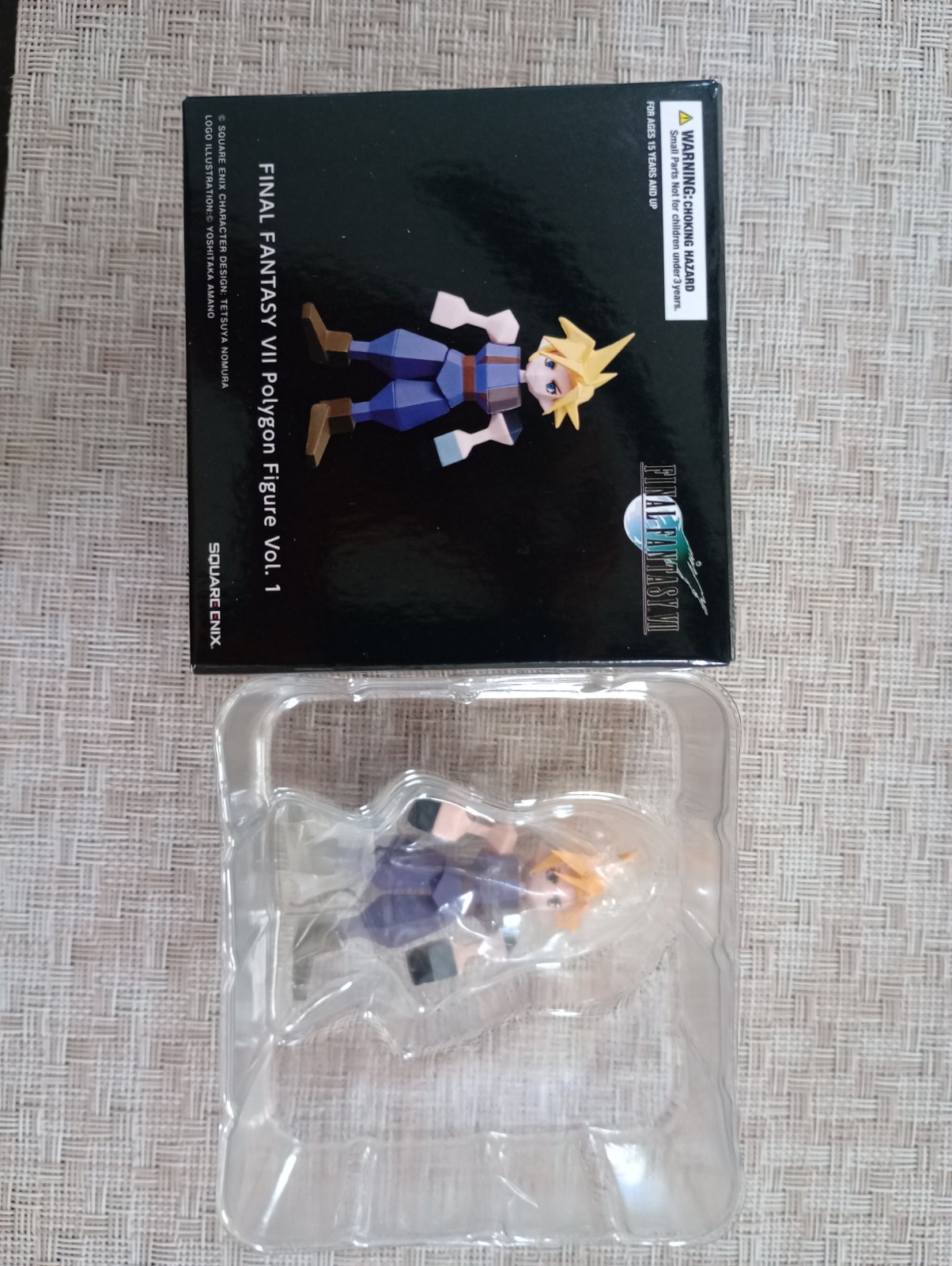 Final Fantasy VII FF 7 Remake Cloud Strife Polygon Mini Figure Statue Vol. 1 Box