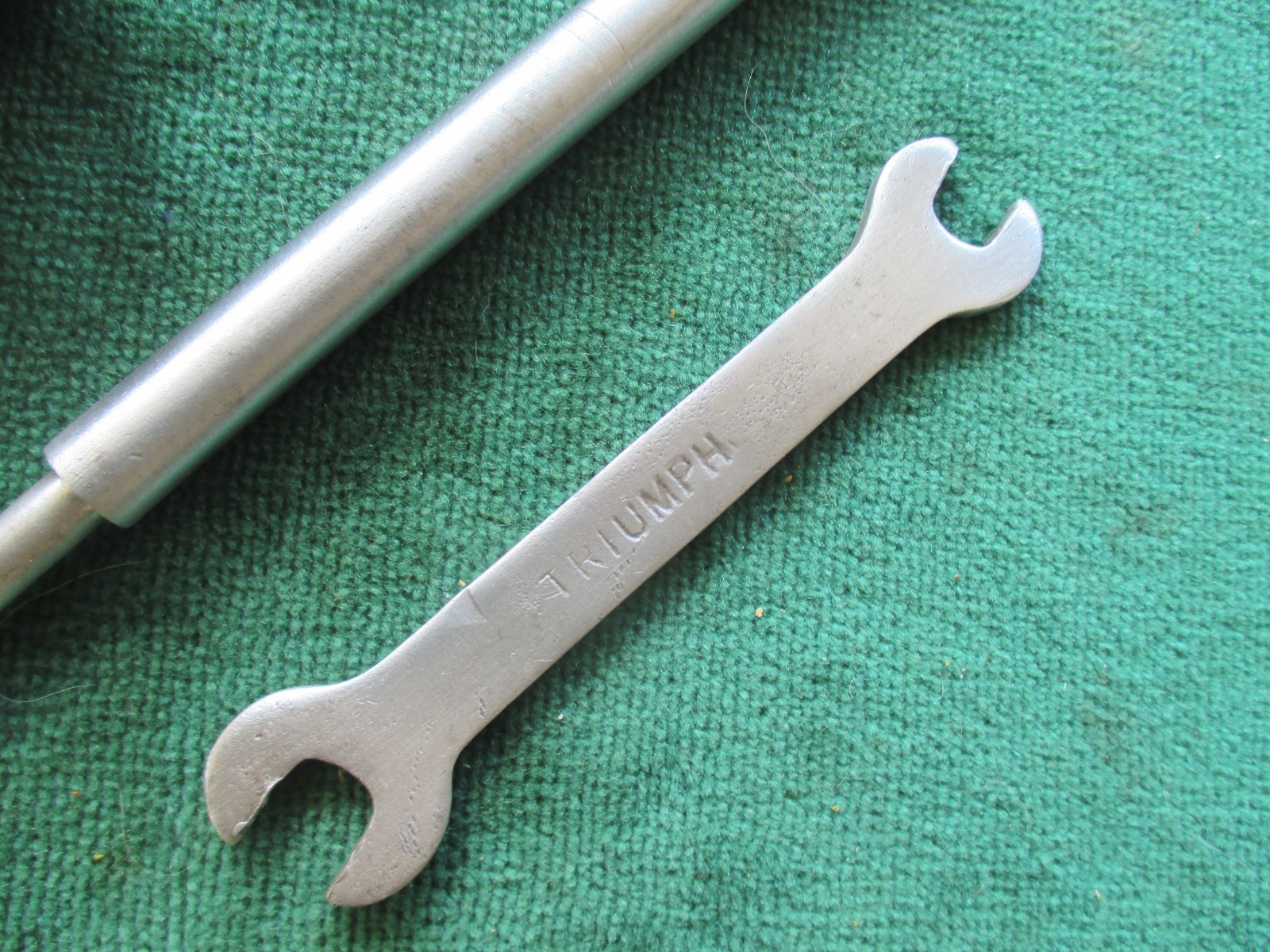 RARE TRIUMPH 6T THUNDERBIRD 3T DE LUXE T100 SPEED TWIN 1950-1955 TOOLKIT