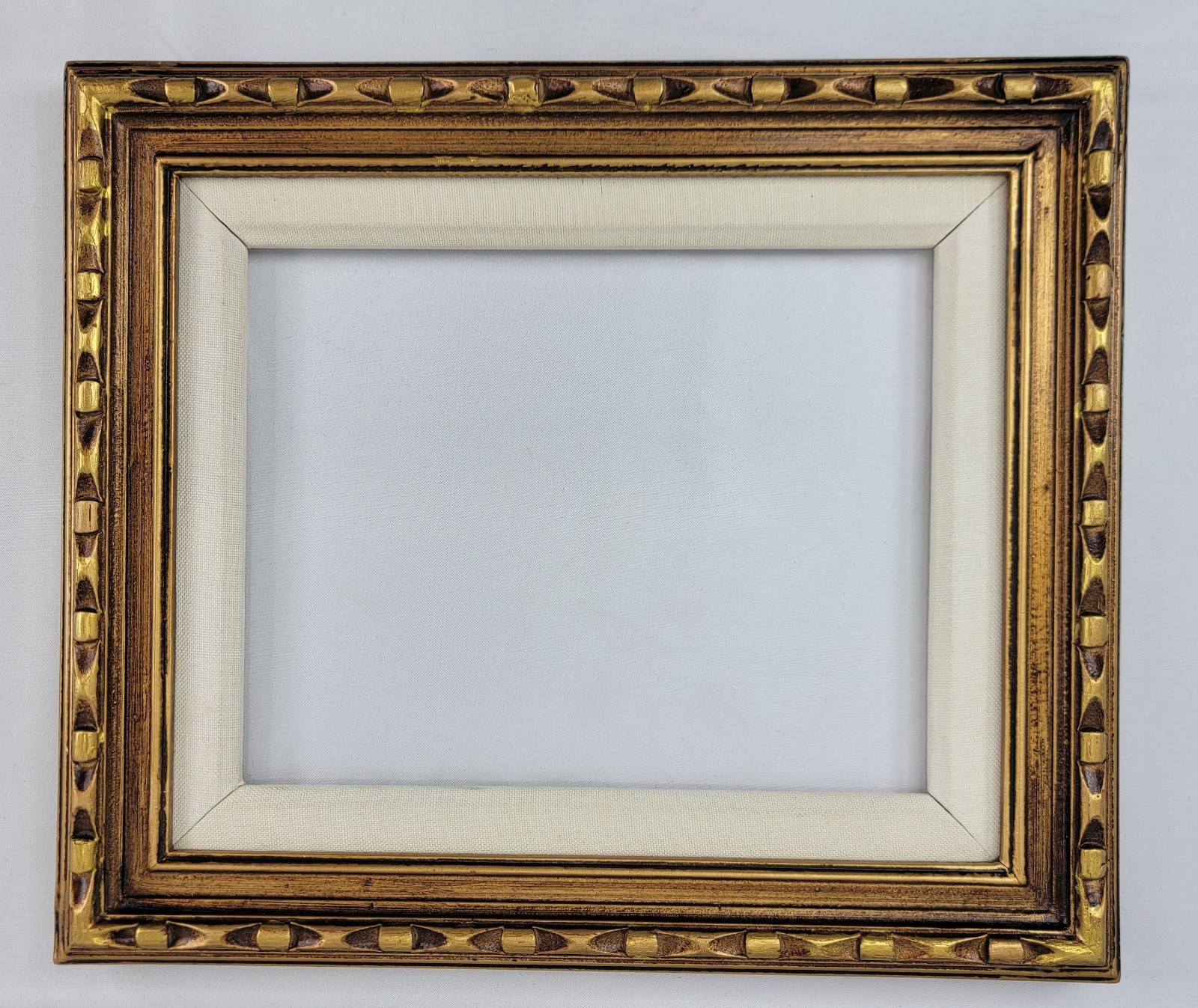 Vintage Gold Ornate Carved Solid Wood Linen Art Frame 14×12 MCM Made in Taiwan