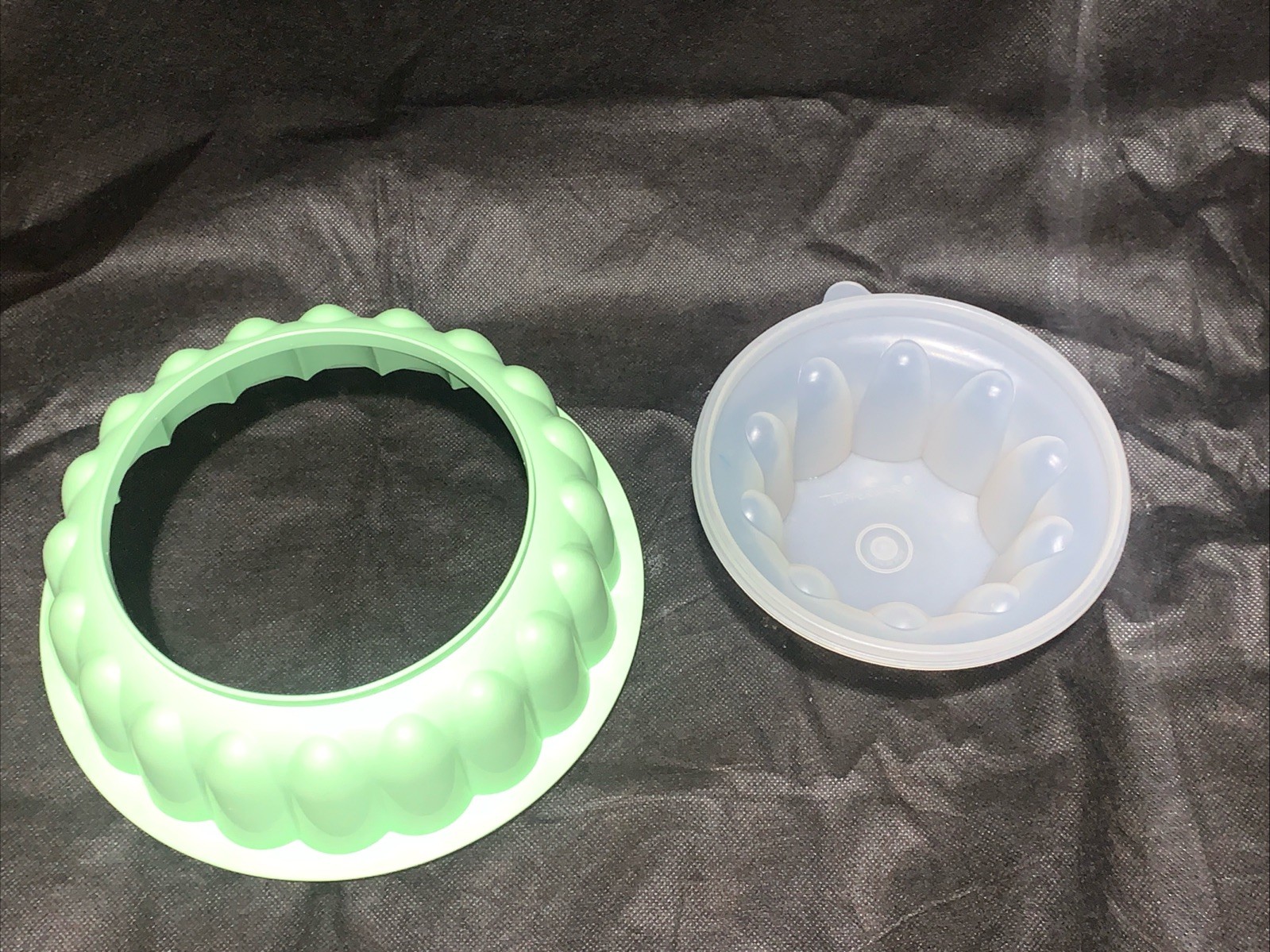 Vintage Tupperware Mint Green Fluted 9″ Jello Mold Ice Ring 1201 1202 & 1203