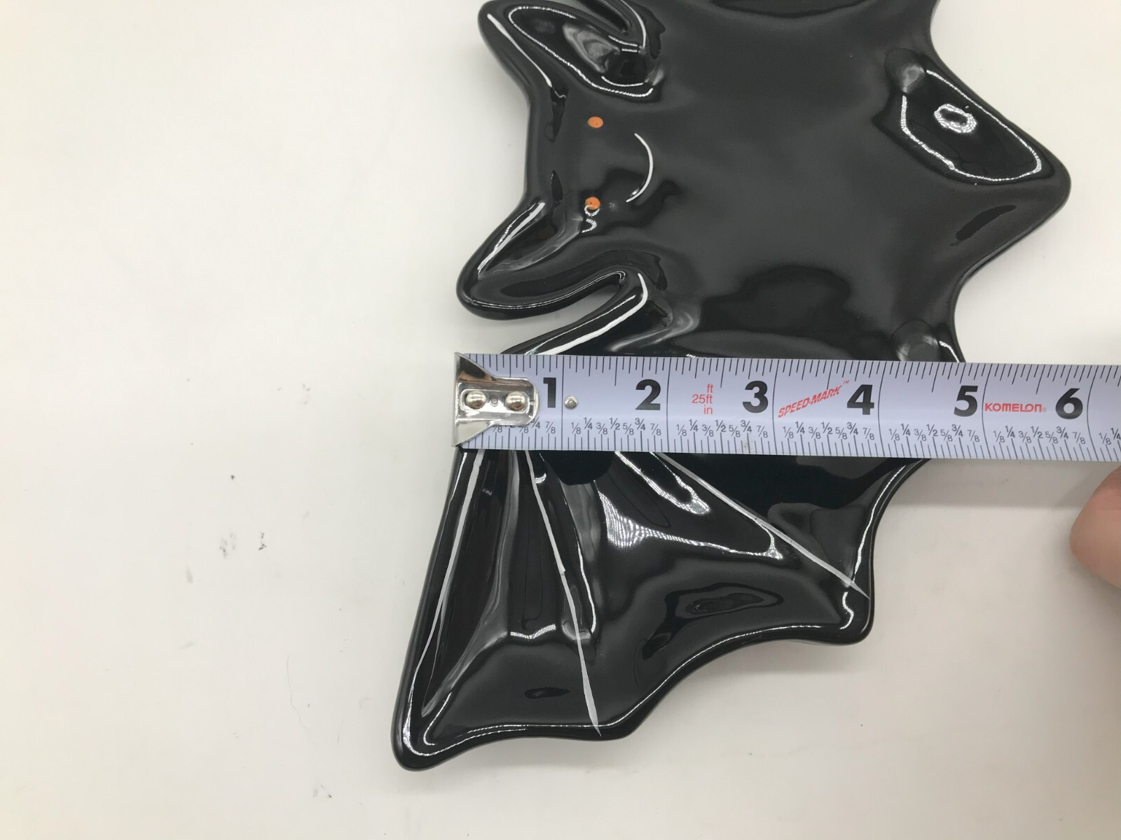 Boston Warehouse Ceramic 11in Bat Serving Plate BB02B06030