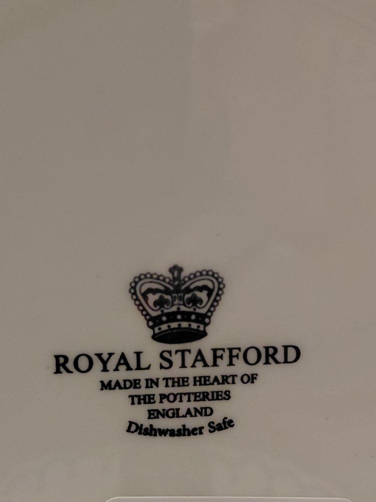 ROYAL STAFFORD HAUNTED HOUSE HALLOWEEN DINNER PLATES SET OF 4 WITCH GHOST HTF