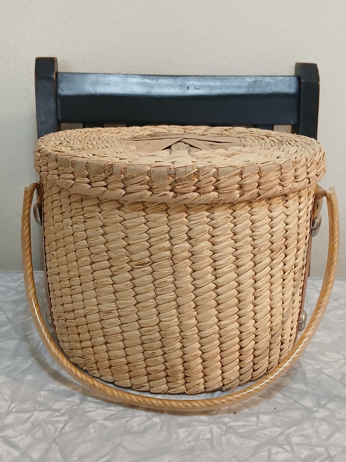 Vintage Hand-Woven Lidded Basket-Purse