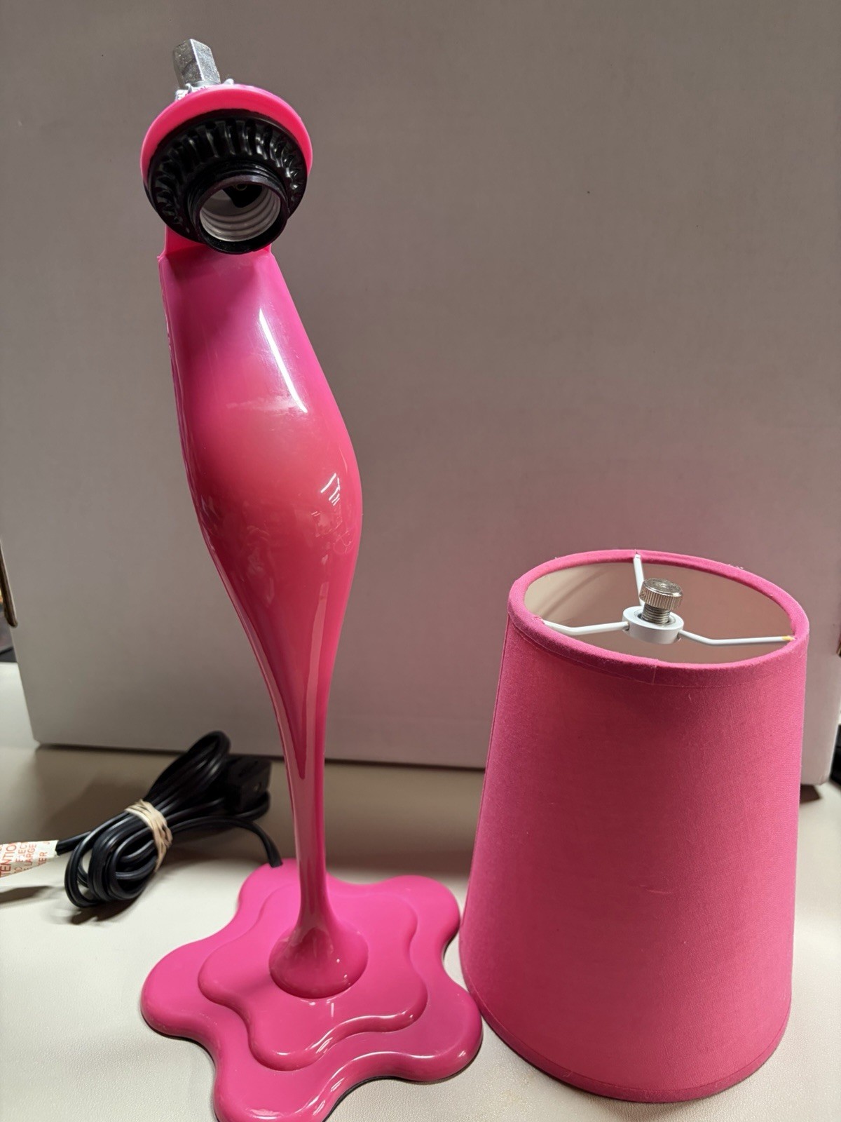 LumiSource Woopsy Paint Spill Lamp MCM Abstract Pink 16”