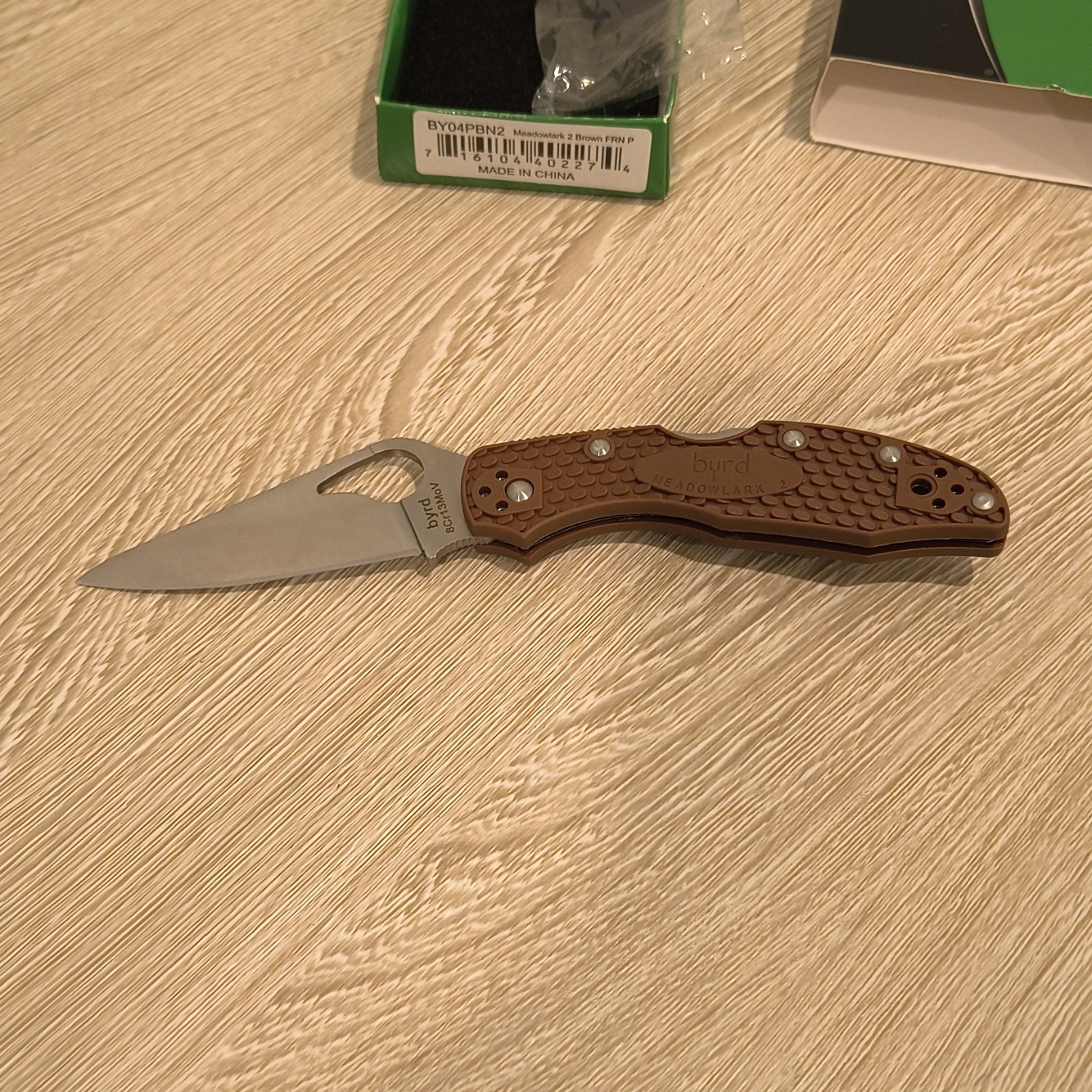 byrd Meadowlark 2 Brown FRN Stainless Plain Edge Lockback Drop Point Clip