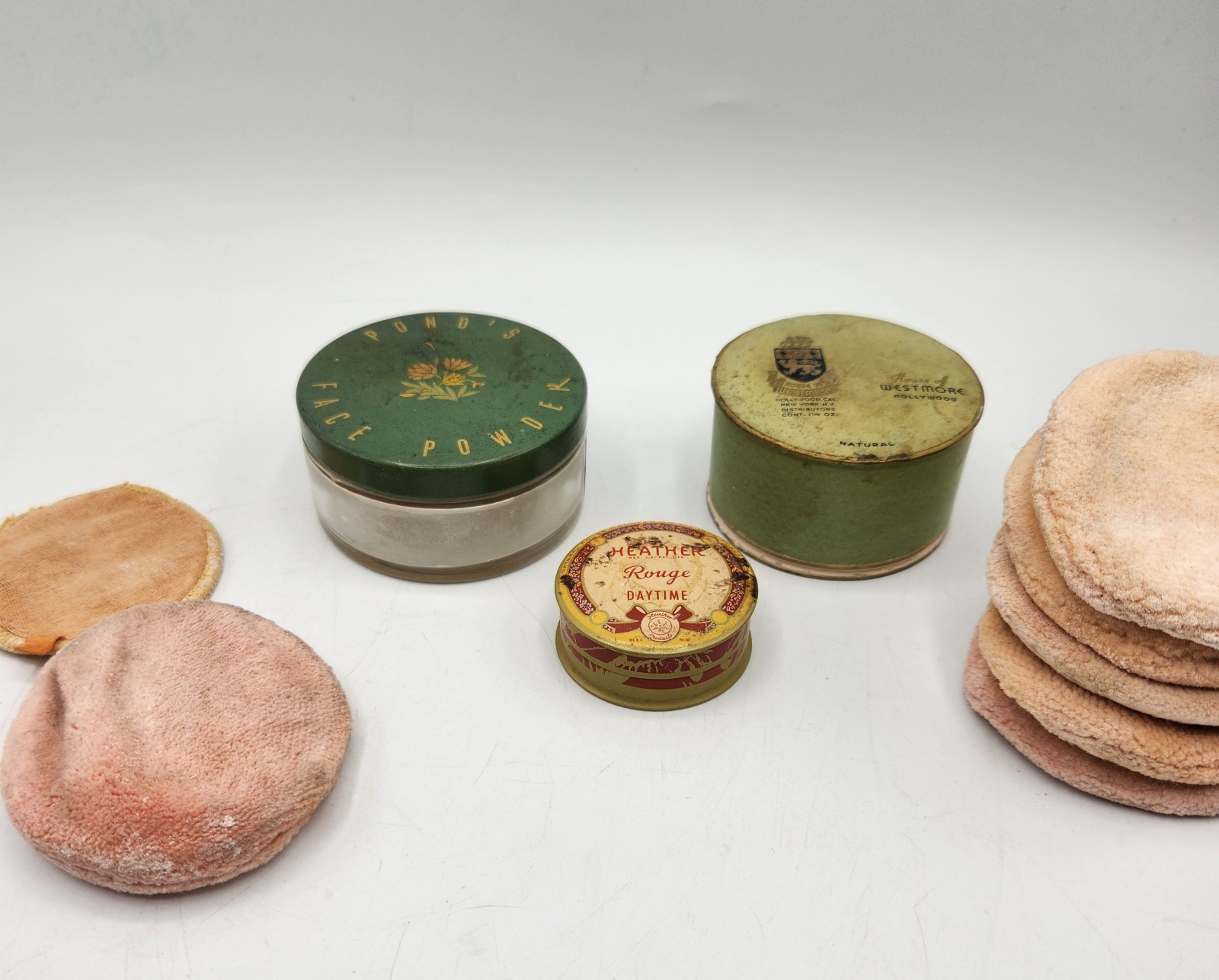 3 Vtg FACE POWDER Ponds, Westmore, Heather Rouge Extra POWDER Puffs