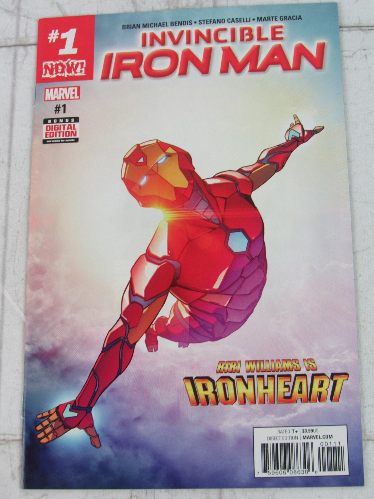 The Invincible Iron Man #1 Jan. 2017 Marvel Comics
