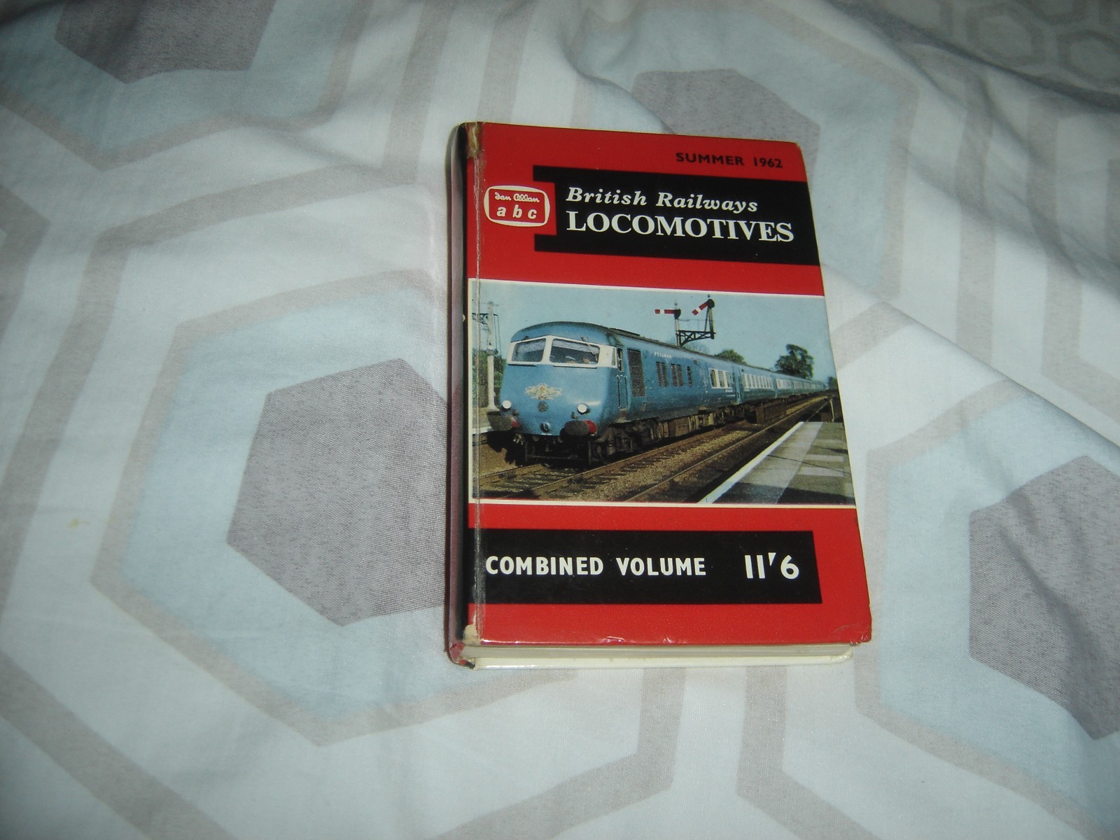 IAN ALLAN 1962 SUMMER COMBINED VOLUME IN VERY GOOD UNMARKED CONDITION