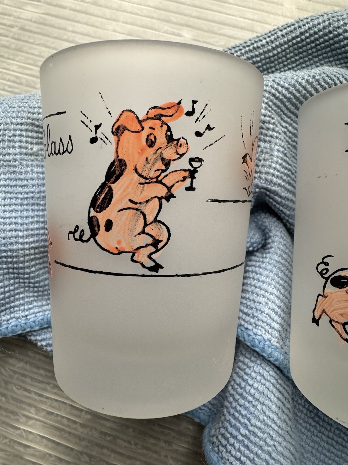 vintage MCM FEDERAL GLASS Co. 1950s frosted 3oz Piggy Shot Glass LOT/2