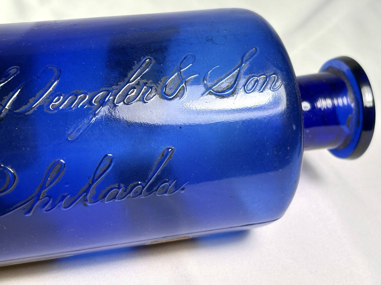 1880S LARGE COBALT EMBOSSED CHEMIST BOTTLE PAPER LABEL PA DANIEL S. DINGLER SON
