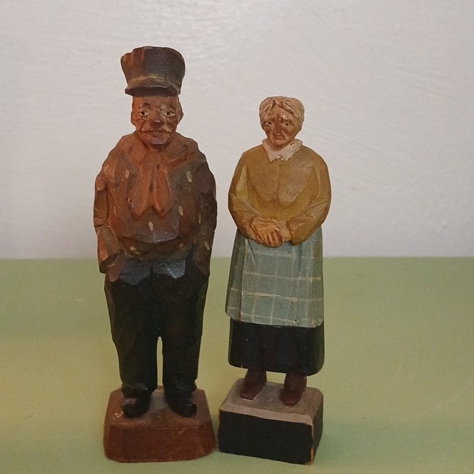 Vintage Antique Hand-Carved Wood Figurines Set Lot Man & Woman Folk Art Swiss?