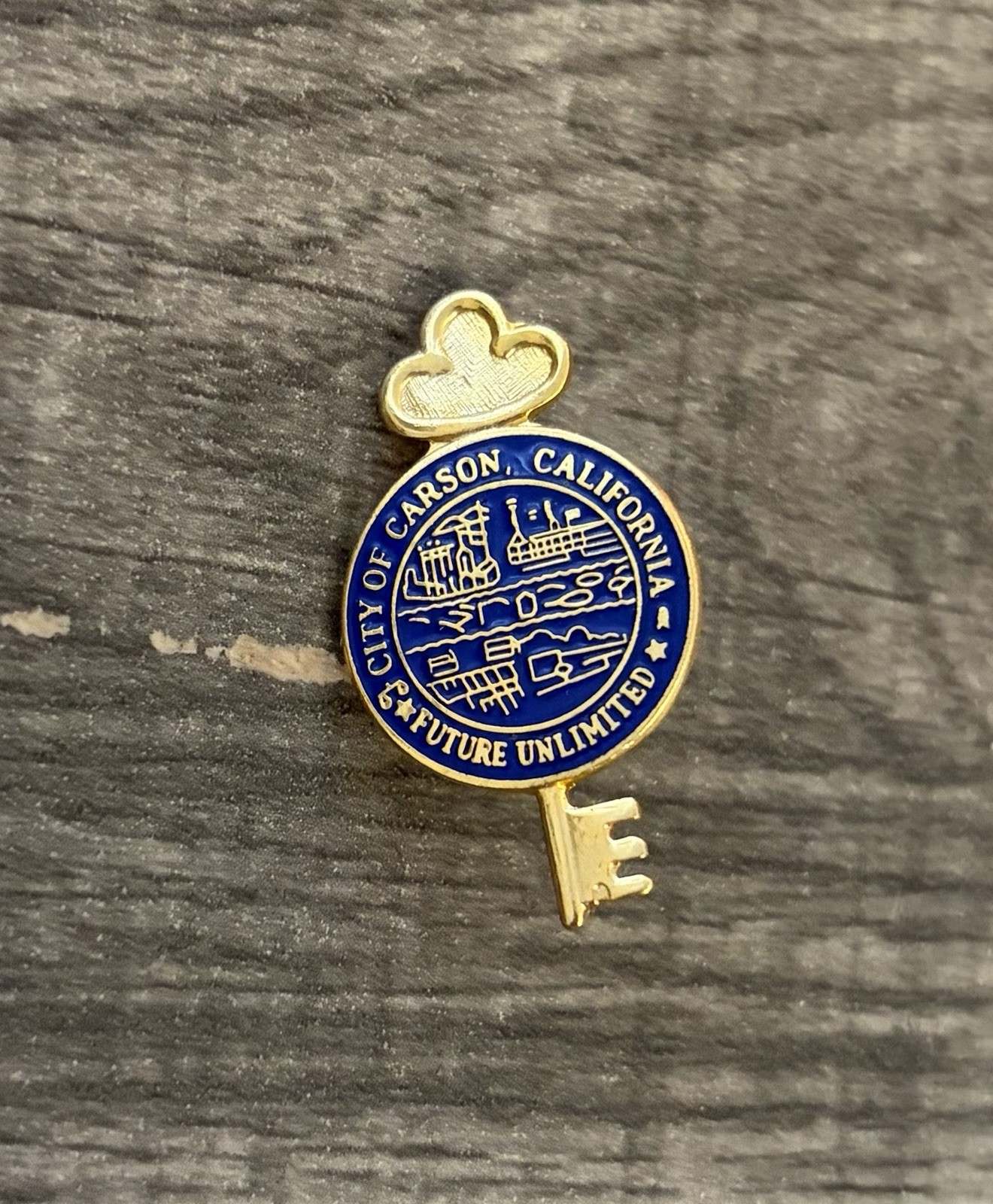City of Carson, California – Future Unlimited Tourist Travel Souvenir Key Pin