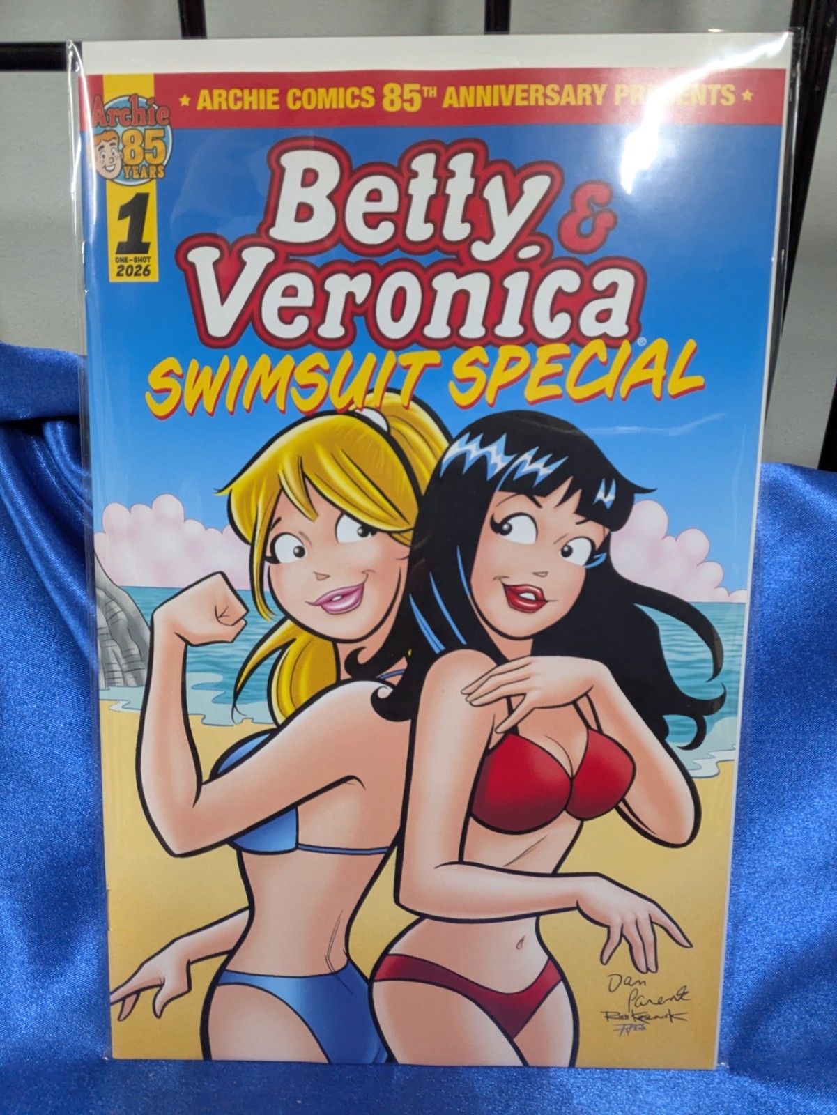 Archie Comics 85 Th Anniversary Presents Betty & Veronica Swimsuit Special (One