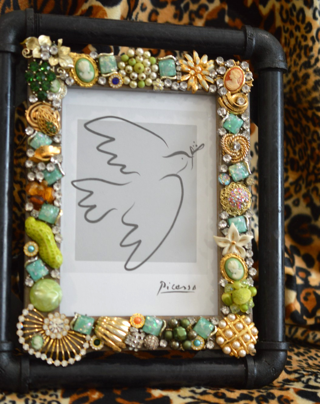 JEWELRY ART DECORATED PICTURE FRAME One Of A Kind Work Of Art, 5×7, Great Gift