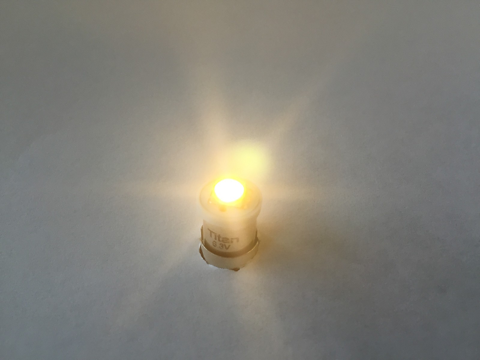 (10 Pack) – 6.3 Volt LED Bulb 1 SMD 555 Wedge Base (T10) Pinball – WARM WHITE