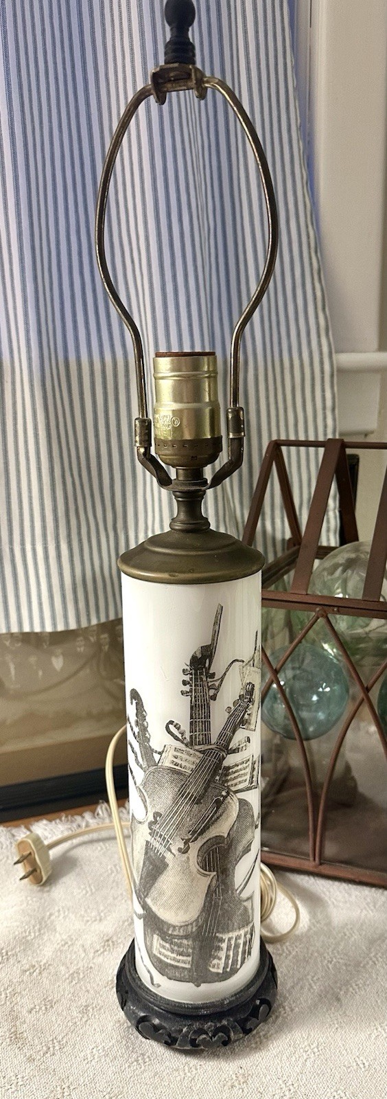 VINTAGE FORNASETTI STYLE EGLOMISE GLASS LAMP Musical Instruments
