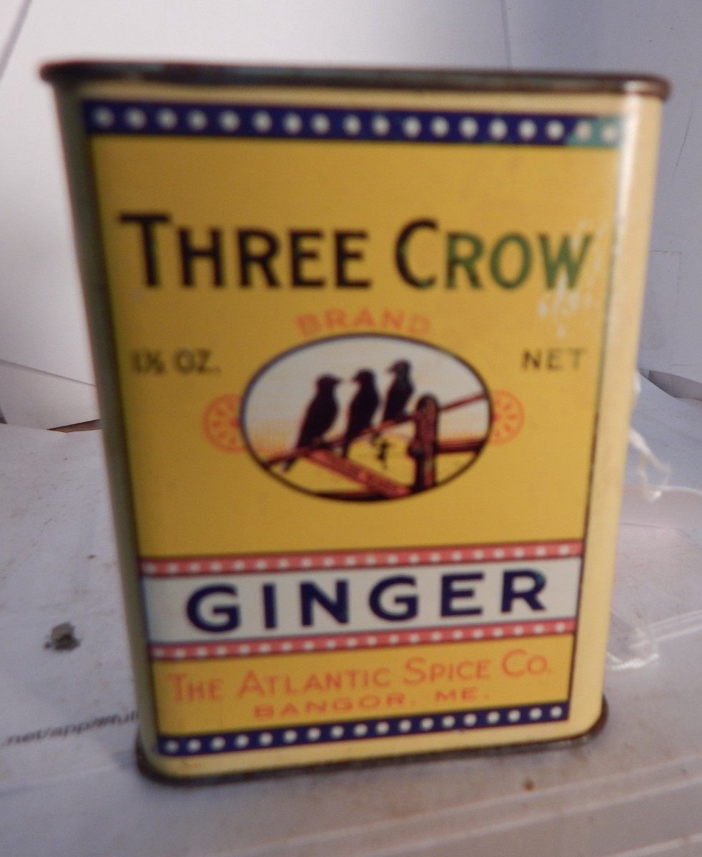 vintage spice tin 3″ tall Three Crow Ginger The Atlantic Spice Co Bangor, Me