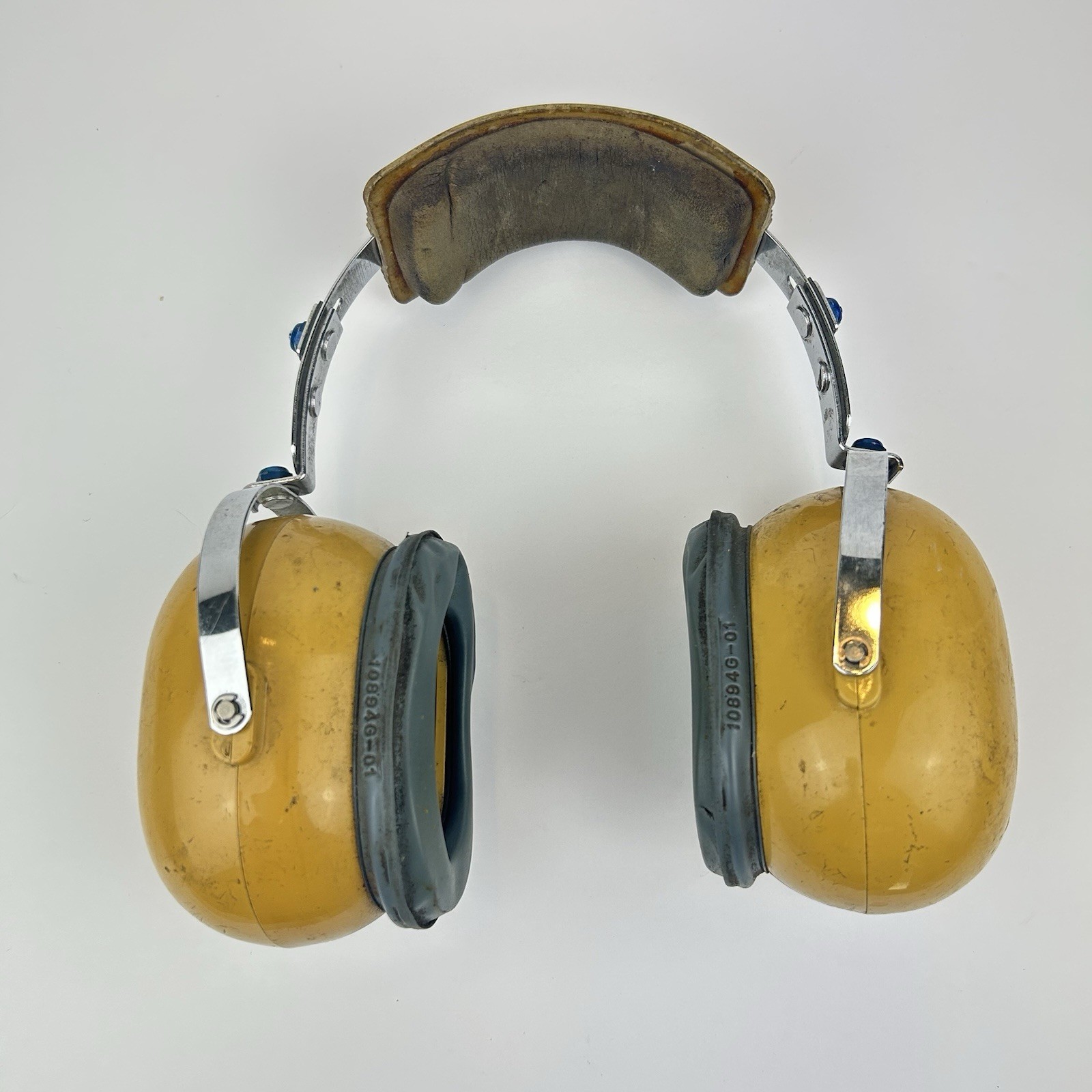 VINTAGE AURAL EAR SOUND PROTECTOR HEADSET MIL-A-23899A David Clark Co.