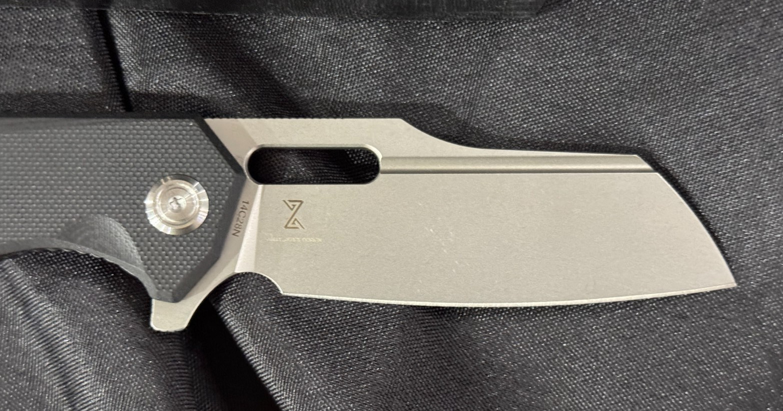 Kubey Atlas Linerlock Folding Knife 3.38″ 14C28N Sandvik Steel Blade G10 Handle